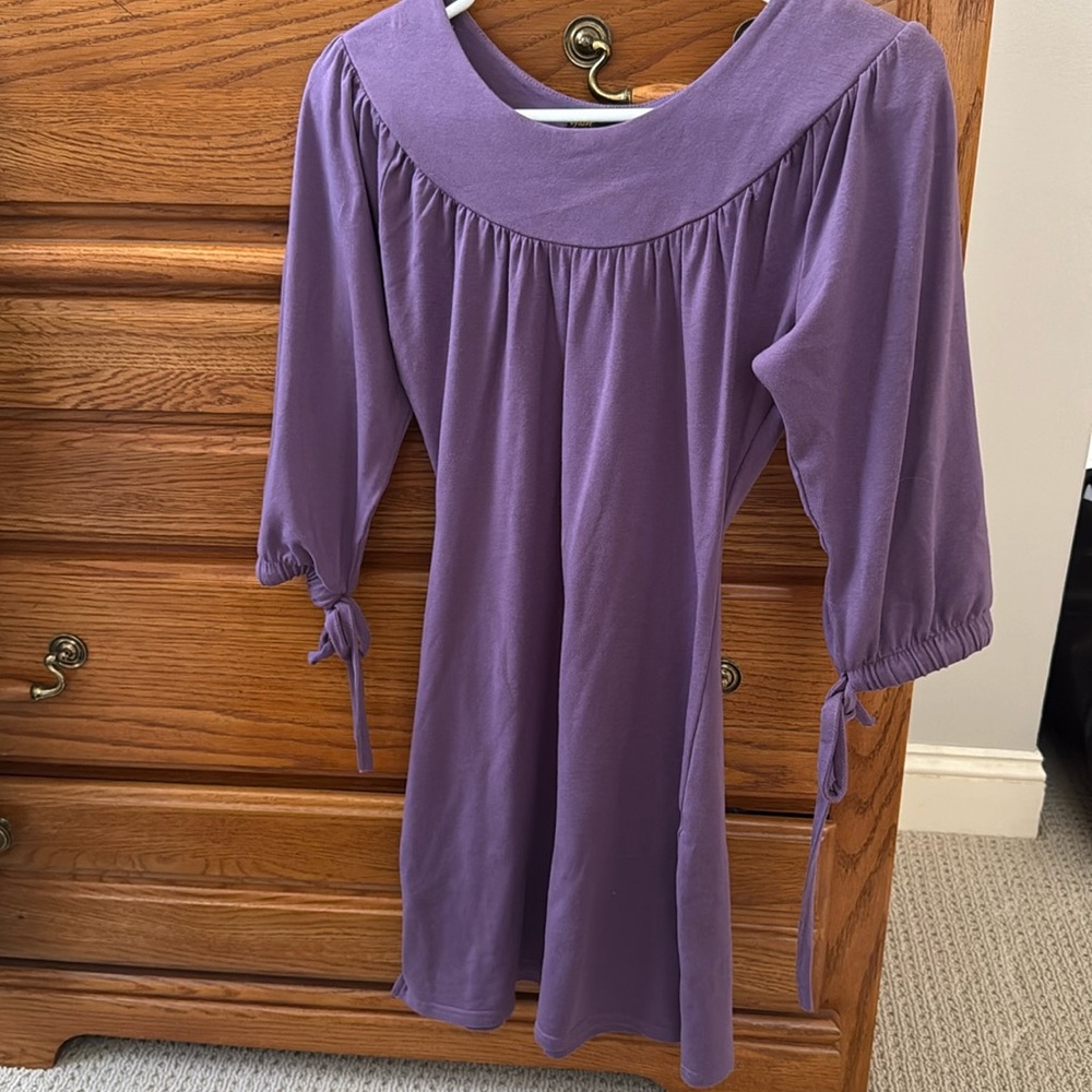 Purple dress, 3 quarter tie sleeve Size XS Never worn